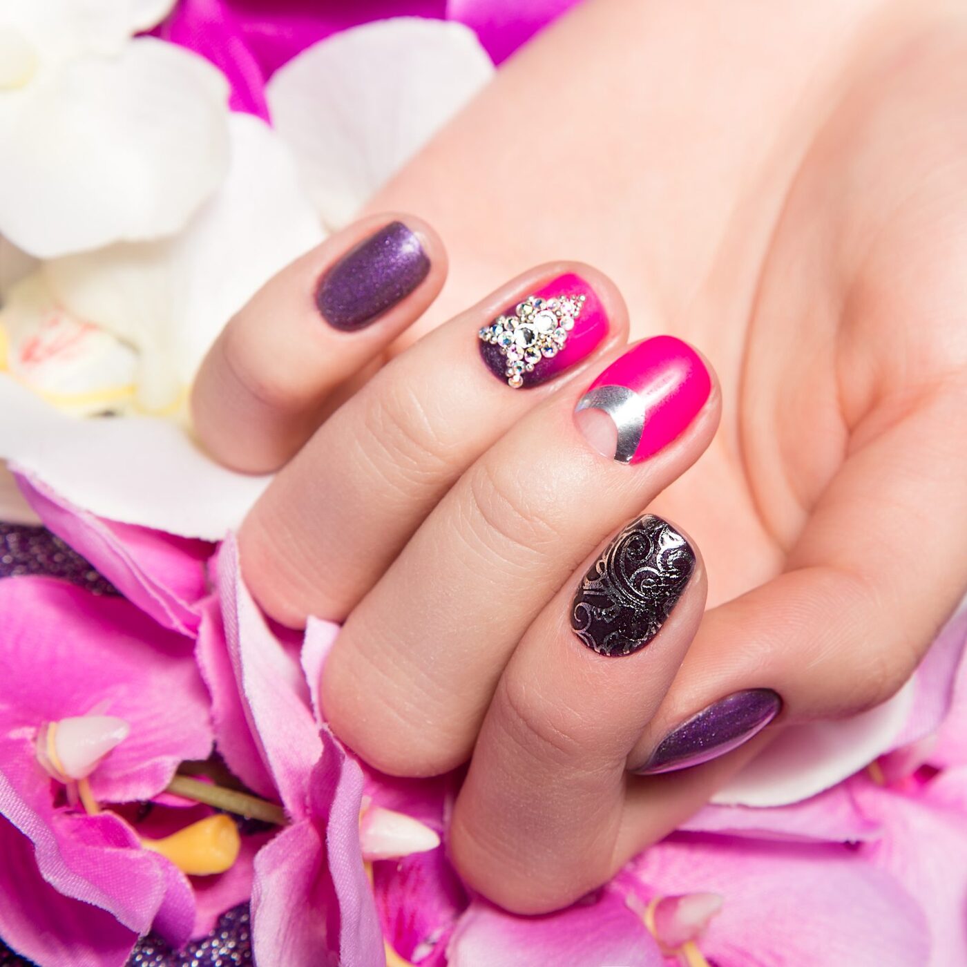 Nail art exclusivo en LUMIÈRE Zaragoza